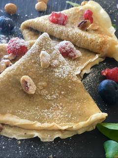 Una foto de Crepes con chocolate, más fácil no se puede 😁