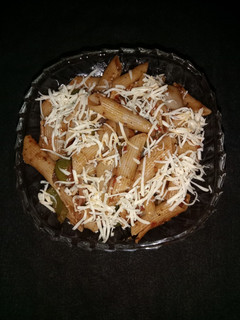 पेन्ने अर्राब्बीआटा (Penne Arrabbiata recipe in Hindi) रेसिपी मुख्य फोटो