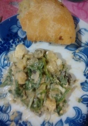 Una foto de Rúcula orgánica en ensalada