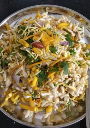 ओली भेळ (oli bhel recipe in marathi) रेसिपी चे मुख्य फोटो 