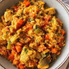 Una foto de Pollo al Curry con Arroz y Verduras