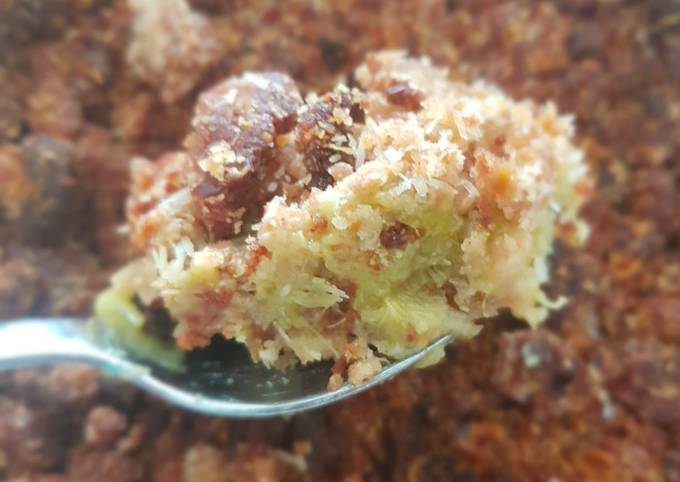 Recipe of Crumble rhubarbe sans gluten (coco, amande et datte)