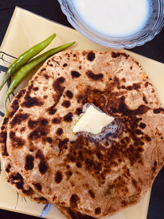 मूली का पराठा (mooli ka paratha reicpe in Hindi) रेसिपी मुख्य फोटो
