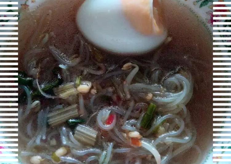 Resep Soto telur sederhana ala anak kost Anti Gagal