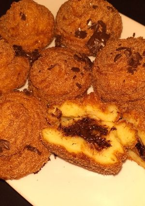 صورة لوصفة 💐 تشوروز إسباني محشي بالشوكولاتة 🍫💐