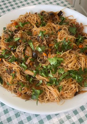 Une photo de Nouilles de riz sautées aux légumes et épices