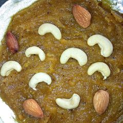 Besan halwa A picture of Besan halwa.