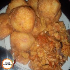 A picture of Yam balls.