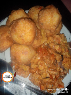 A picture of Yam balls.