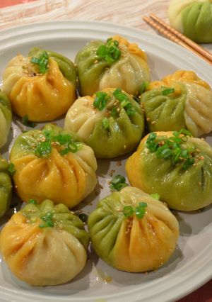 三色蔬菜豬肉生煎包 的食譜成品照片