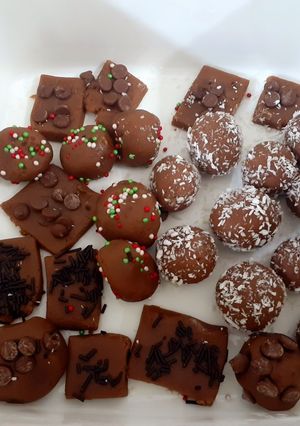 ચોકલેટ(Chocolate recipe in gujarati) રેસીપી મુખ્ય ફોટો