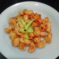 A picture of Spicy pasta(macaroni)#jikonichallenge.