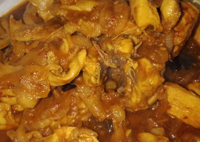 Ayam suwir kecap berbumbu tapi tidak pedas