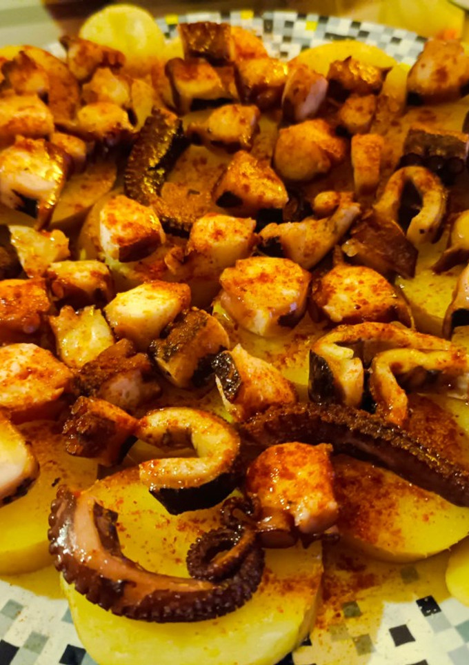Una foto de Pulpo a la gallega
