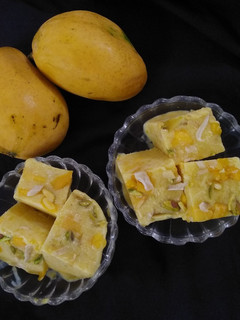 A picture of Mango Kulfi.