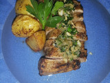 Filete al perejil con papas rústicas