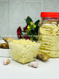 A picture of Ginger garlic paste.