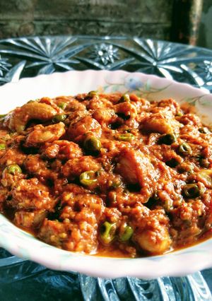 A picture of Kaju Matar Makhana Masala.