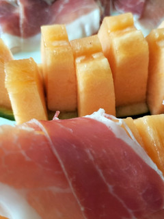 Una foto de Melón con jamón