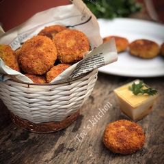A picture of Potato kebab.