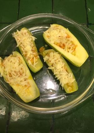 Una foto de Calabacitas rellenas con zanahoria