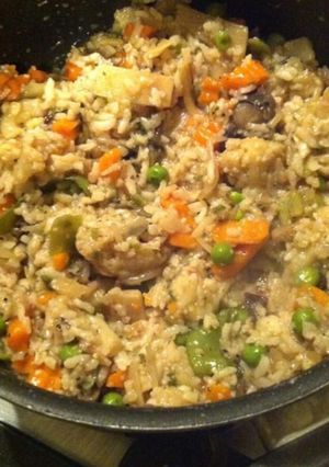 Une photo de Riz sauté aux légumes (carottes petits pois champignons haricots plats)