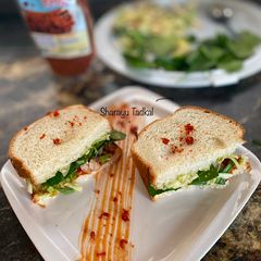 A picture of Garlic Artesano  Sandwich.