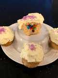 Surprise Vanilla Cupcakes with White Chcolate Cream Frosting