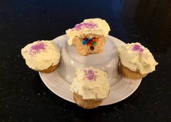 The New Way Serving Recipe Surprise Vanilla Cupcakes with White Chcolate Cream Frosting Delicious and Healthy