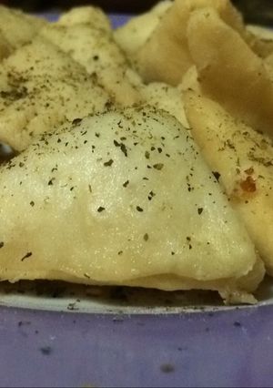 صورة لوصفة سمبوسك هشة من عجينة البيتزا
