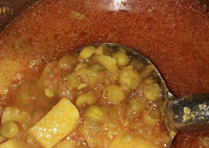 How to Make Homemade Aloo matar gravy veg