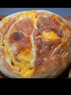 Una foto de Pan casero con queso