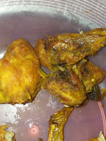 Langkah Mudah untuk Menyiapkan Ayam goreng ungkep bumbu rempah Ekonomis Untuk Dijual