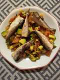 Ensalada de sardinillas y cilantro