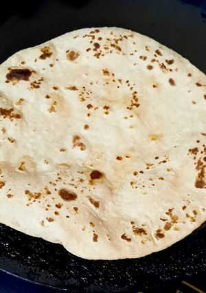 A picture of Sada simple roti.