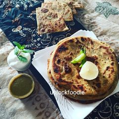 A picture of Sattu paratha.