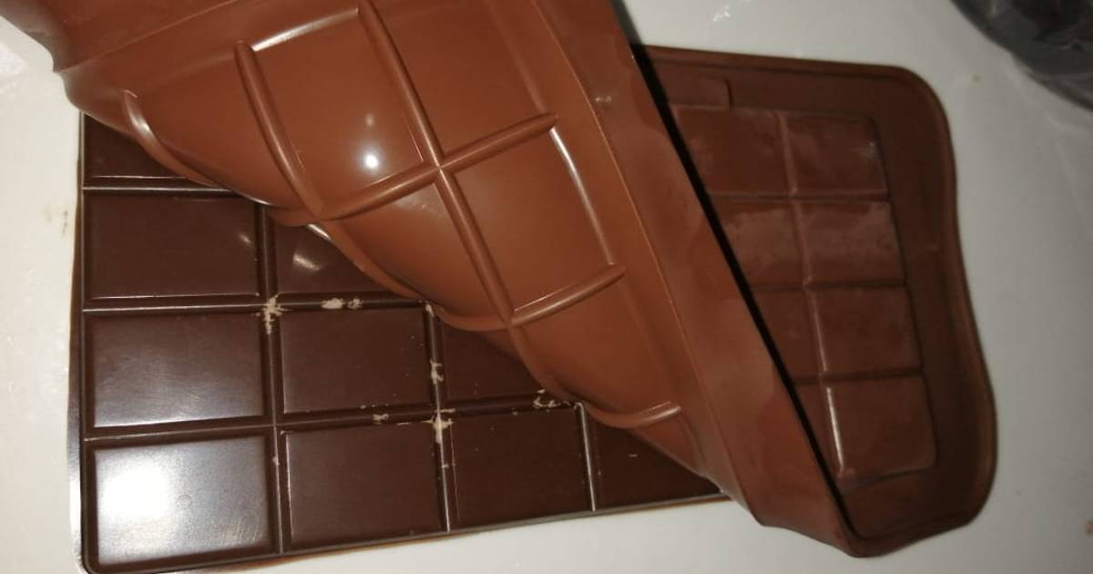 Chocolate en barra y kisses de chocolate cobertura Receta de Juan- Cookpad