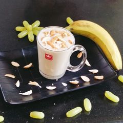 A picture of DRY Fruits Banana 🍌 smoothie 🥤.