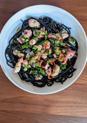 A picture of Octopus Pasta.