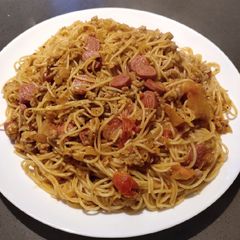 Spaghetti A picture of Spaghetti.