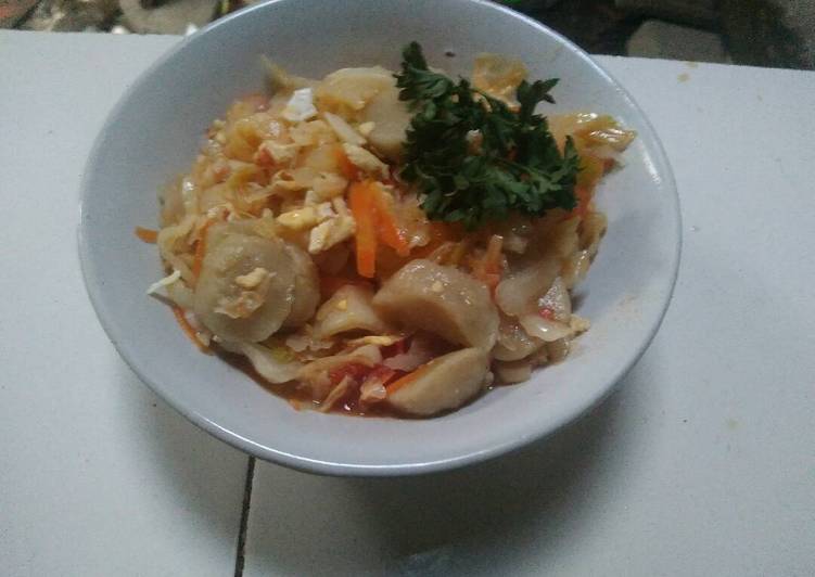 Anti Ribet, Buat Tumis sawi putih+wortel+bakso 😚 Bunda Pasti Bisa