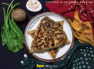 A picture of Stuffed Aloo Palak Paratha (Punjabi Style).