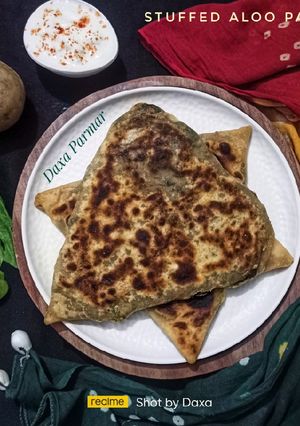 A picture of Stuffed Aloo Palak Paratha (Punjabi Style).