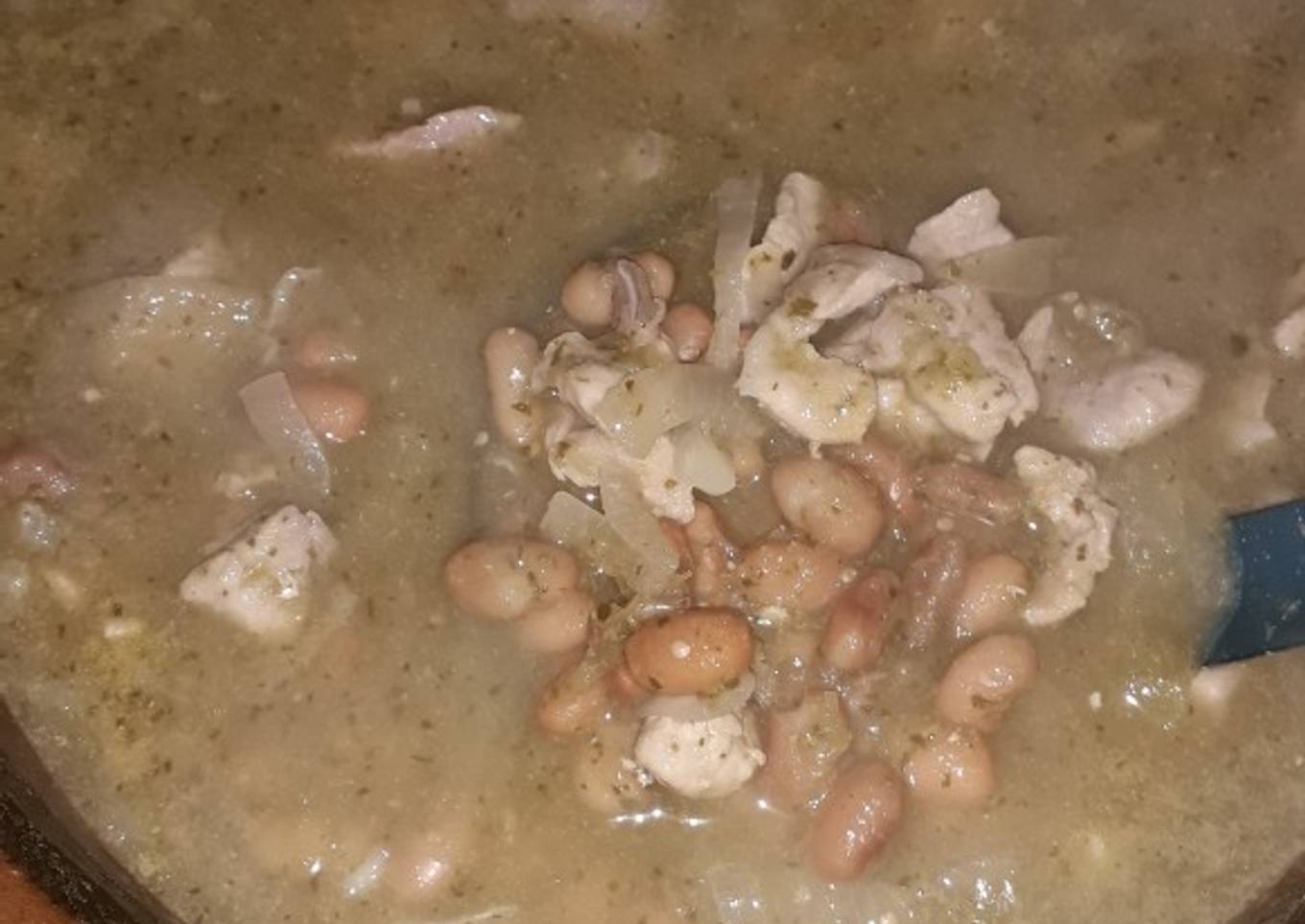 Frijoles en caldo verde