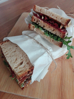 Una foto de Bocadillo estilo Celsa