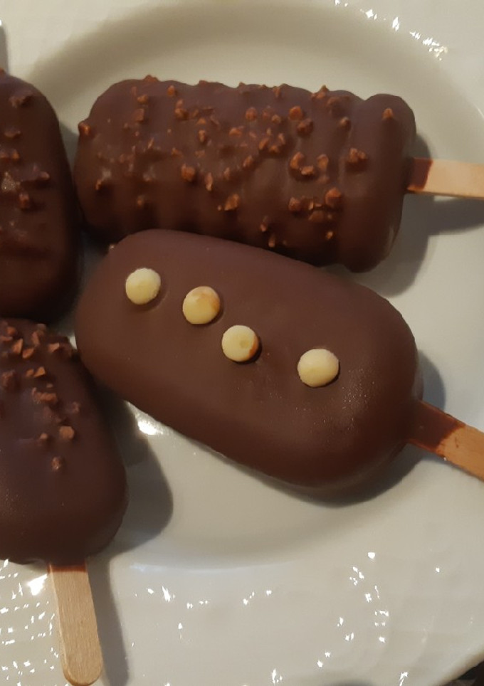 Una foto de Helados Magnum caseros
