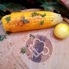 A picture of Spicy boiled butter corn on the Cob.