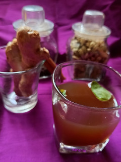 ઇમ્યુનિટી કાઢા(Immunity kadha recipe in gujarati) રેસીપી મુખ્ય ફોટો