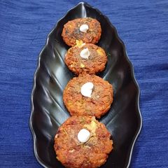 A picture of Beetroot cheese cutlet.