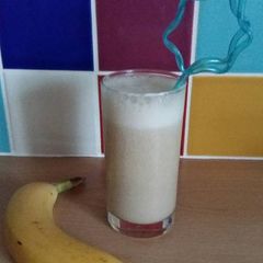 A picture of Vickys Banana Juice (Vegan Milk Alternative) GF DF EF SF NF.